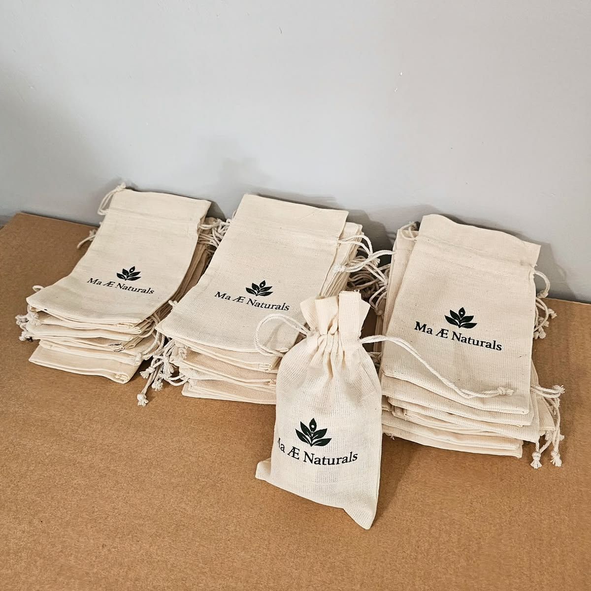 Cotton pouches with logo print
